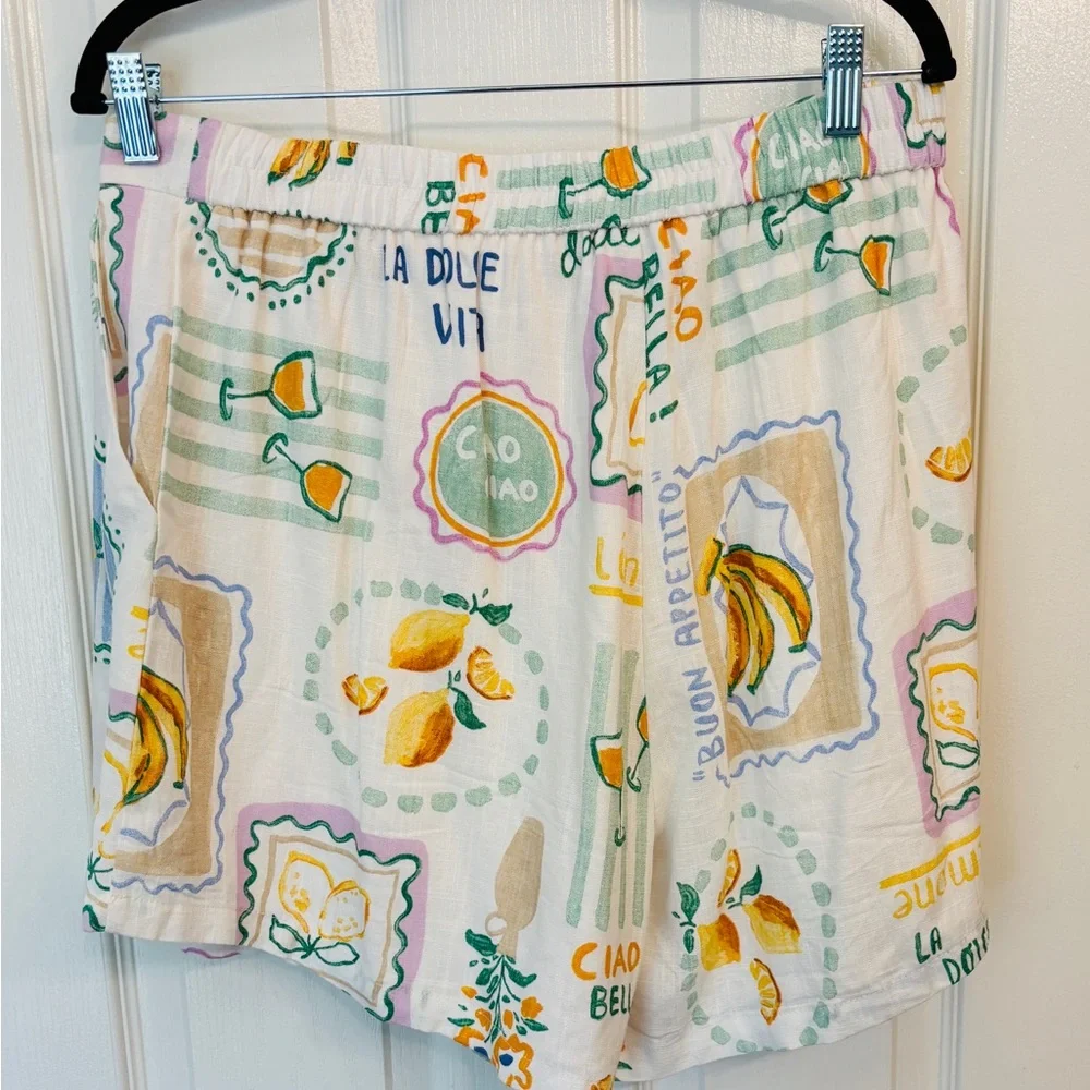 Paper Heart XL Patterned Lined Women’s White Shorts Button Closure Elastic Waist - Picture 2 of 5